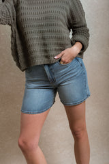 Asa Shorts - Medium Wash