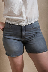 Asa Shorts - Medium Wash