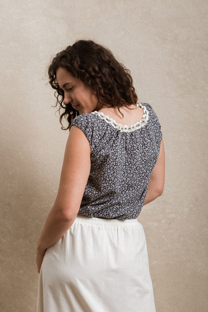 Shelby Blouse - Navy Floral