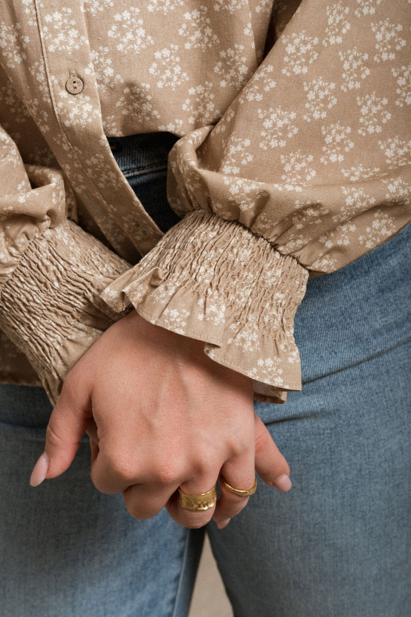 Brentwood Button Down - Beige Floral