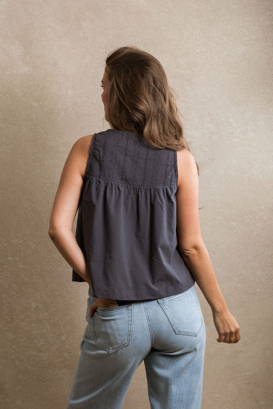 collection-grid-image-3