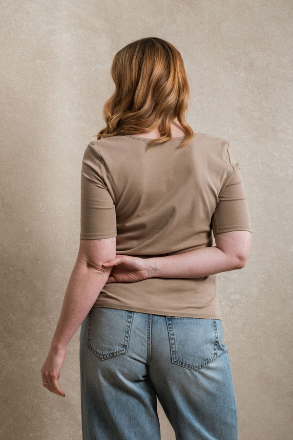 Kelia Tee